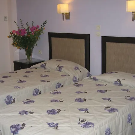 Apart-hotel Oscar Laganas